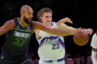 Timberwolves blow out the Jazz, 137