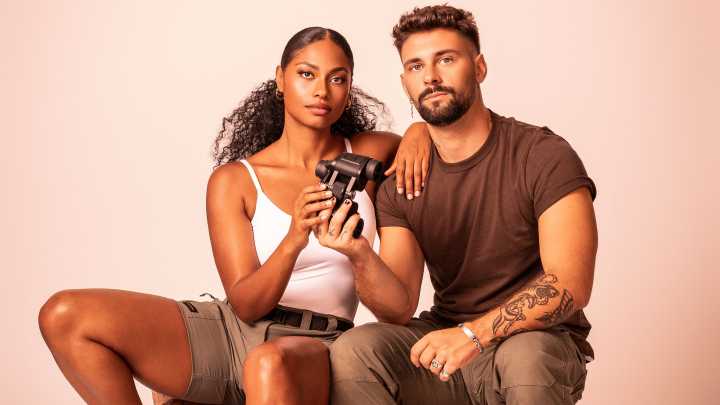 Los problemas con los autobuses de NIA y J Kbello en 'Hasta el fin del mundo': "Me puse a llorar"