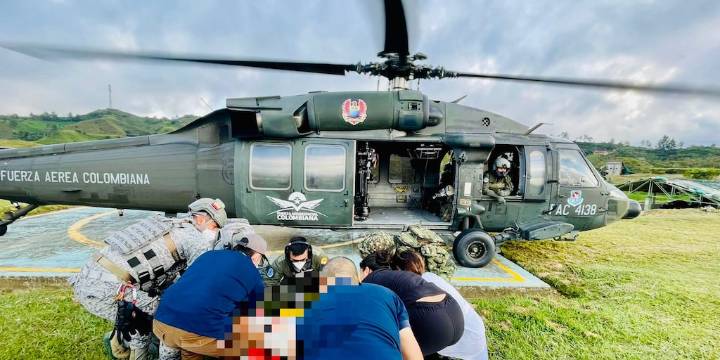 Explosión de mina antipersona en Antioquia deja dos heridos de gravedad y activa un operativo de traslado a Medellín