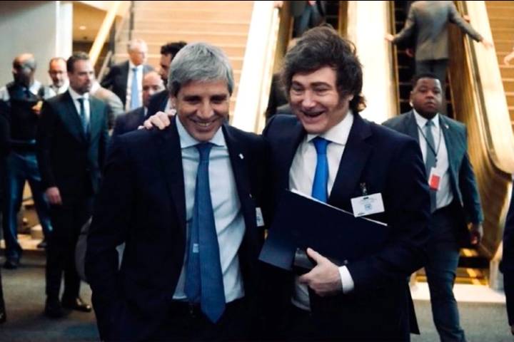 Milei celebró el superávit primario y financiero logrado en el mes de las elecciones