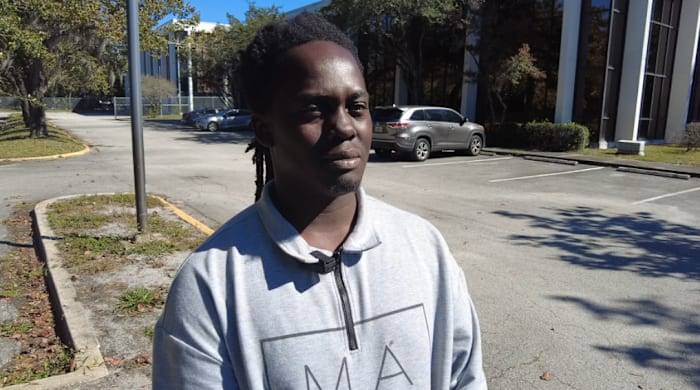 ‘Don’t give up’: Jacksonville father of six turns to food pantries and extra work amid SNAP benefit halt