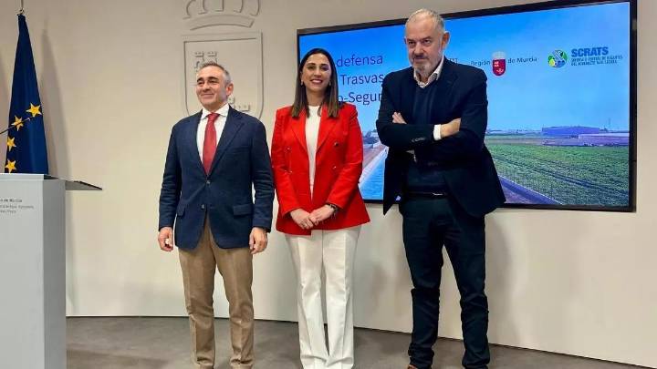 Los regantes pedirán medidas cautelares para suspender un nuevo recorte del trasvase desde enero