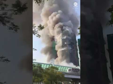 Deadly fire rips through Hong Kong apartment complex