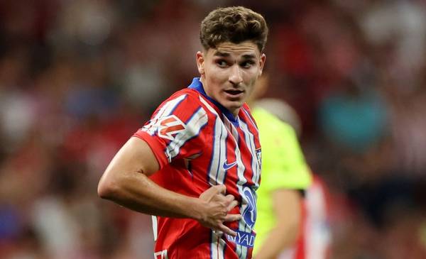 Julián Álvarez encendió las alarmas sobre su futuro en el Atlético de Madrid