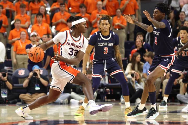 Deadspin | No. 22 Auburn dismantles overmatched Jackson State