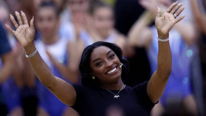 Simone Biles cuenta que se ha operado el pecho y se ha hecho otros dos retoques estéticos