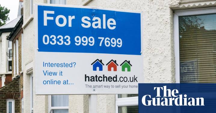 Mortgage brokers say house buying at risk from surveyor ‘down valuing’