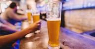 Científicos crean cerveza sin alcohol que emborracha sin resaca ni consecuencias legales