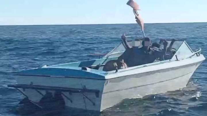 Localizan a Tres Pescadores Extraviados 5 Días en Altamar en Inmediaciones de Puerto Peñasco