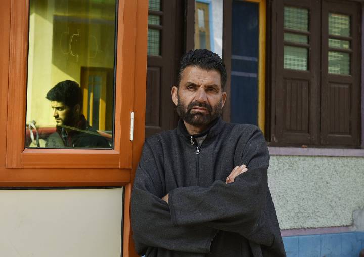 Delhi Blast: 'He’s Innocent': Kashmiri Doctor’s Family Amid Police Investigation, Raids