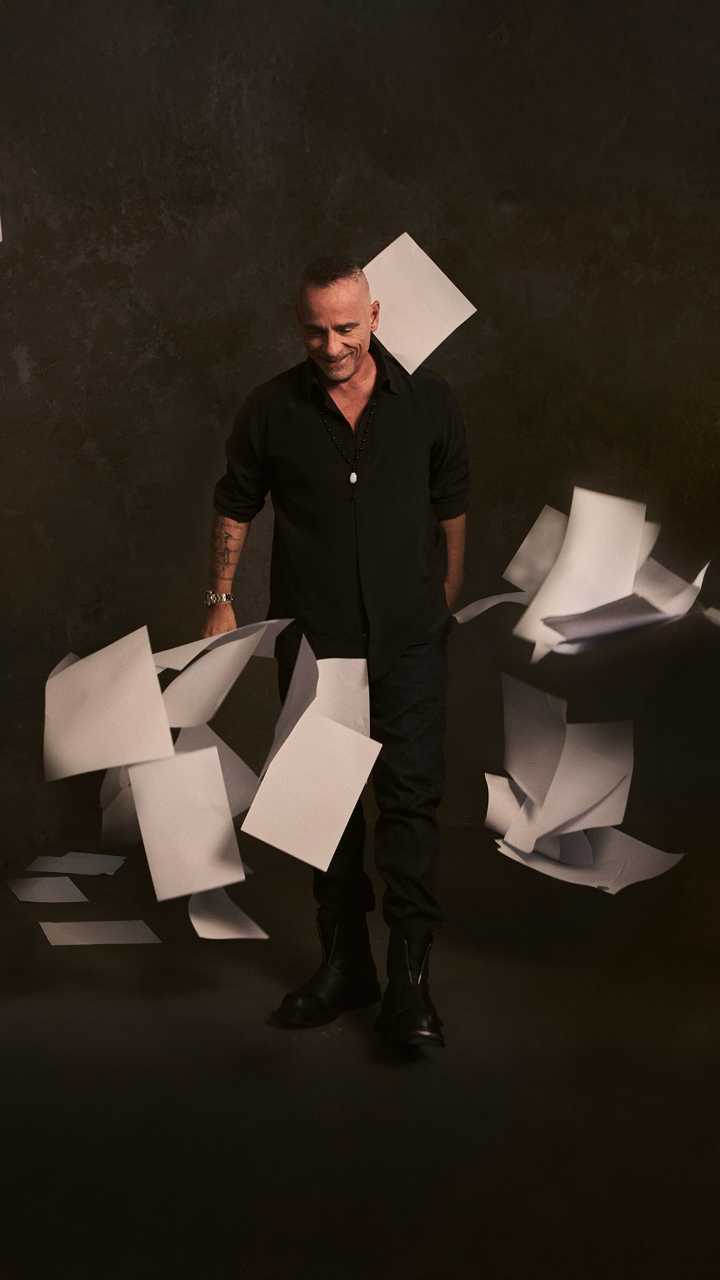 Anuncia disco y gira internacional