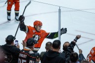 Ian Moore scores late tiebreaking goal, Lukas Dostal shines in Ducks’ 4-3 victory over the Bruins – Winnipeg Free Press