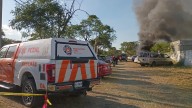 Incendio en panteón de Juárez, Nuevo León deja cuatro vehículos calcinados