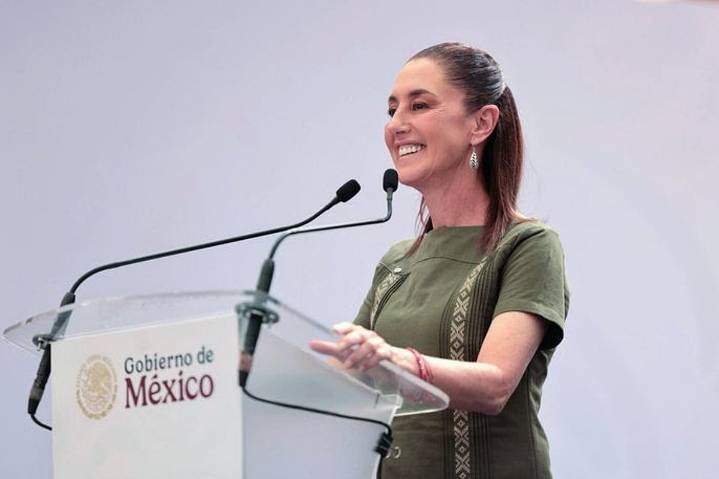Quiero invitarles el 6 de diciembre al Zócalo para juntos decir “en México, el pueblo manda”: Sheinbaum