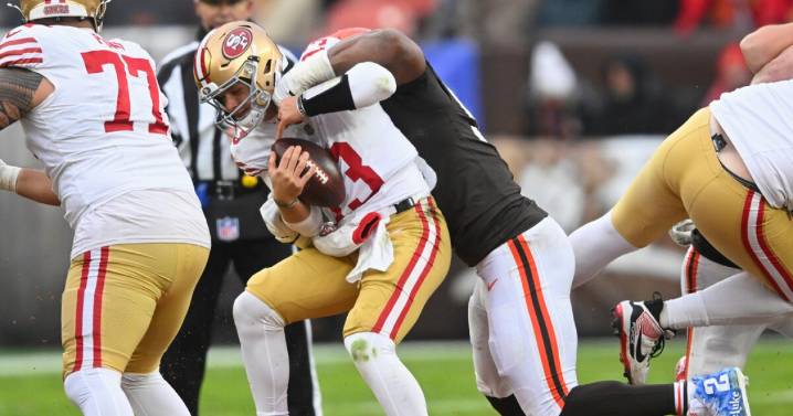 Brock Purdy leads 49ers to 26-8 victory over Browns, spoiling Shedeur Sanders' home debut