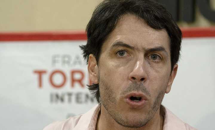 Berhongaray reapareció con críticas a su partido