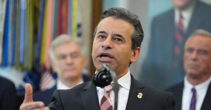 Hormone-based menopause drugs: U.S. FDA to remove warning