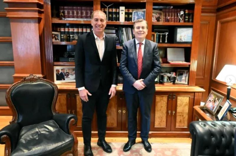 Zamora destacó el "diálogo sincero" tras recibir a Diego Santilli