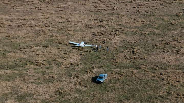 Plane makes emergency landing in Brooksville; 3 on board OK