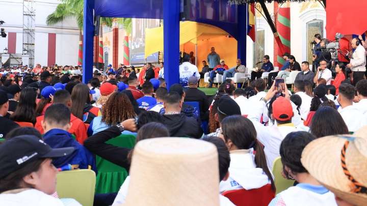 Ejecutivo anuncia instalación de un Gobierno Nacional Estudiantil con asiento permanente en el Consejo de Ministros