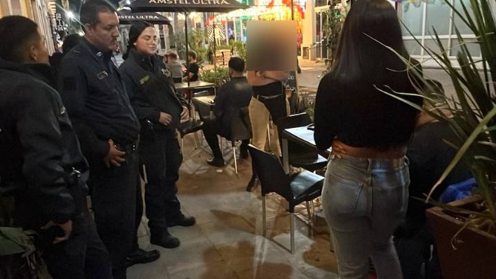 Cliente se negaba a pagar en un bar de Constitución