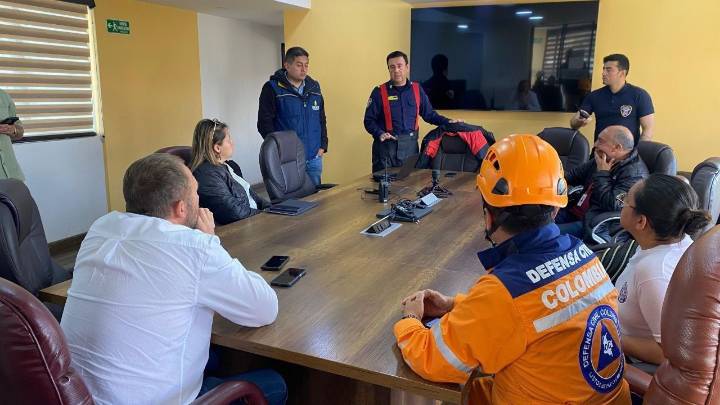 Alcalde de Tunja y autoridades entregan balance desde el PMU tras neutralizar el atentado que se pretendía hacer al Batallón Simón Bolívar