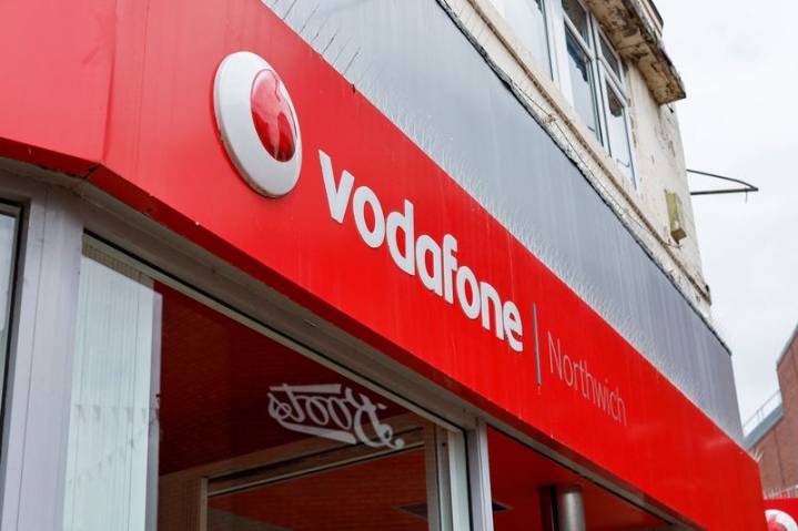 UK mobile companies face mass lawsuit for allegedly overcharging customers
