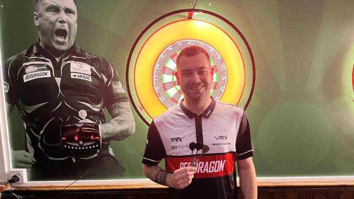 Harry Williams seeks sponsors for darts Q