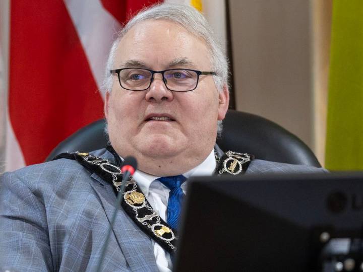 St. Thomas officials detail new 300-job electric vehicle