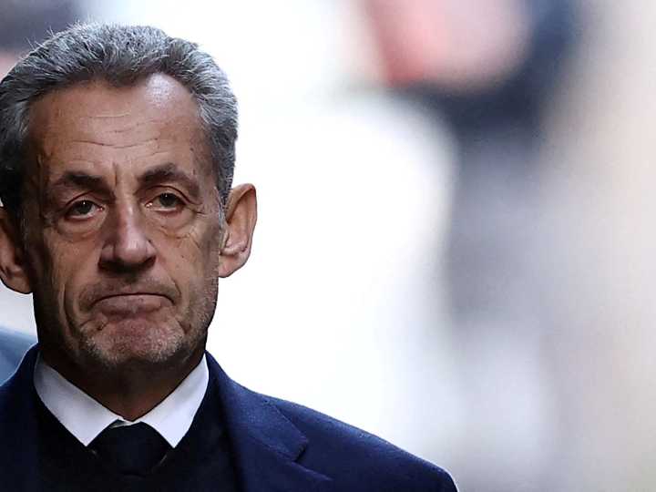 Tras 20 días en la cárcel, Nicolás Sarkozy salió de prisión, volvió a su casa y quedó en libertad condicional