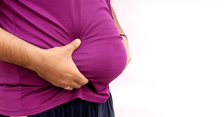 Trump ordena negar residencia a extranjeros con problemas de salud como obesidad