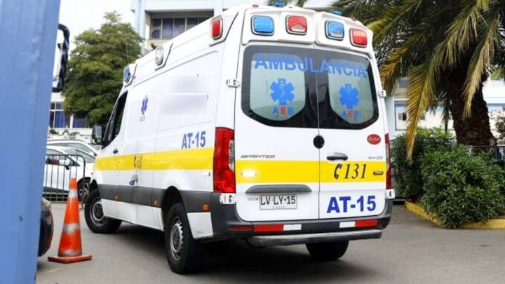 Cámaras grabaron todo: Fueron a constatar lesiones al Hospital de Linares y ahí se generó un conflicto que involucró a Carabineros