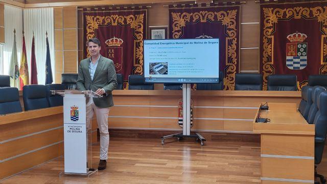 El equipo de Gobierno local impulsa la puesta en marcha de un proyecto piloto de constitución de una comunidad energética local para hogares vulnerables