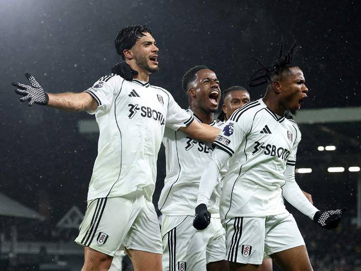 Raúl Jiménez se luce; da el triunfo al Fulham