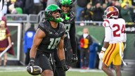 Oregon inches up to No. 5 in AP Top 25; five ACC teams ranked