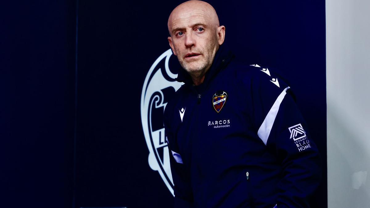 Julián Calero, destituido como entrenador del Levante UD