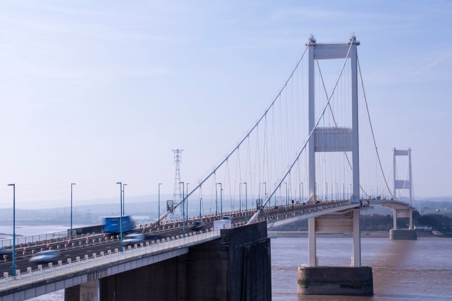 Severn Bridge closed due to ’emergency works’ causing major disruption