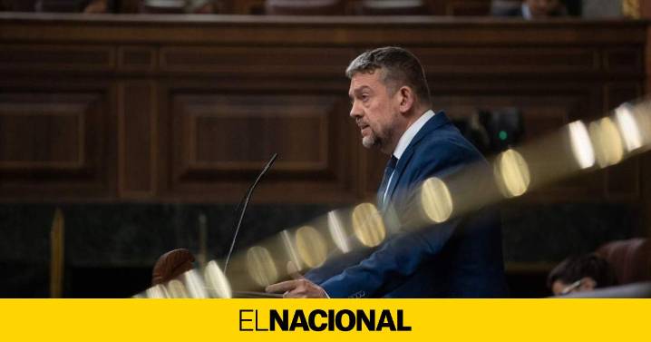 El PSOE vota a favor de una propuesta de ERC para investigar abusos a jóvenes catalanes durante la mili