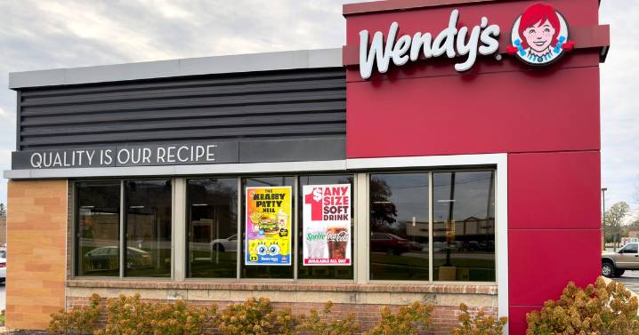 Wendy's to close hundreds of U.S. stores as low-income consumers cut back
