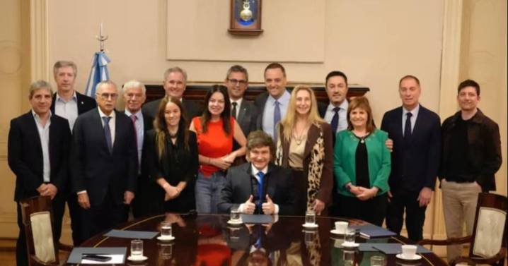 Javier Milei sumó a Diego Santilli a la mesa política