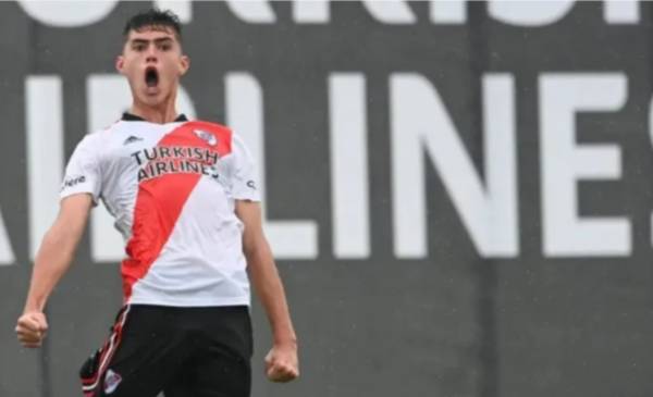 Quién es Joaquín Panichelli, la sorpresa de Scaloni que no debutó en River y brilla en Francia