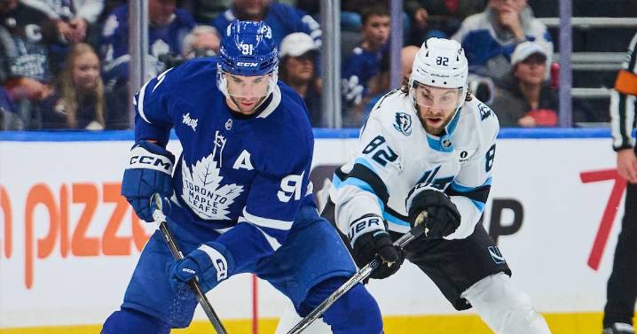 Tavares scores 501st career goal, Maple Leafs beat Mammoth 5