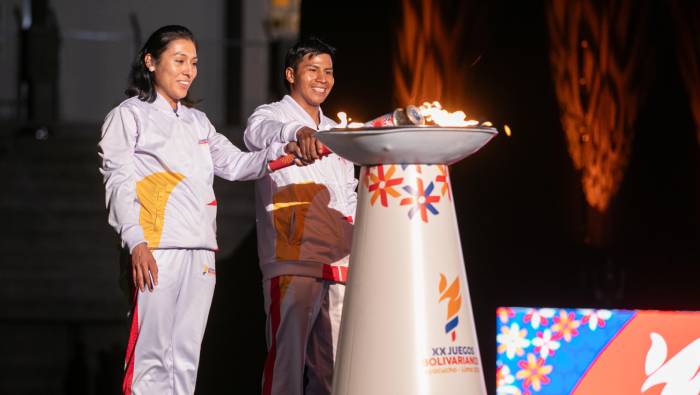 Alegría y deporte en la inauguración de los Juegos Bolivarianos 2025 en Ayacucho