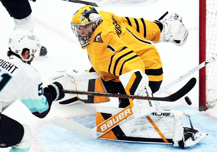 Jason Mackey's Penguins chat: 11.26.25