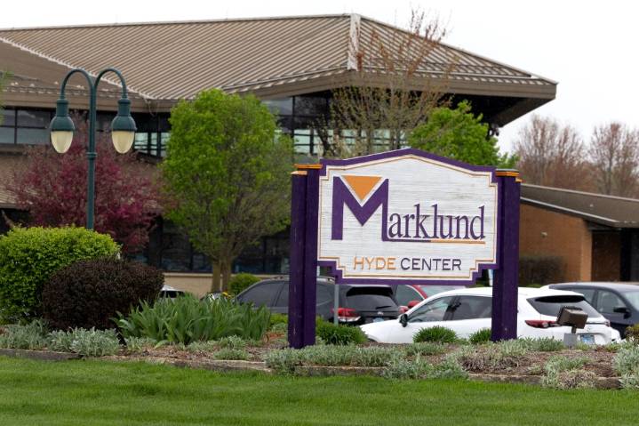 Nonprofit says Illinois wrongly blocked disability housing in Elgin