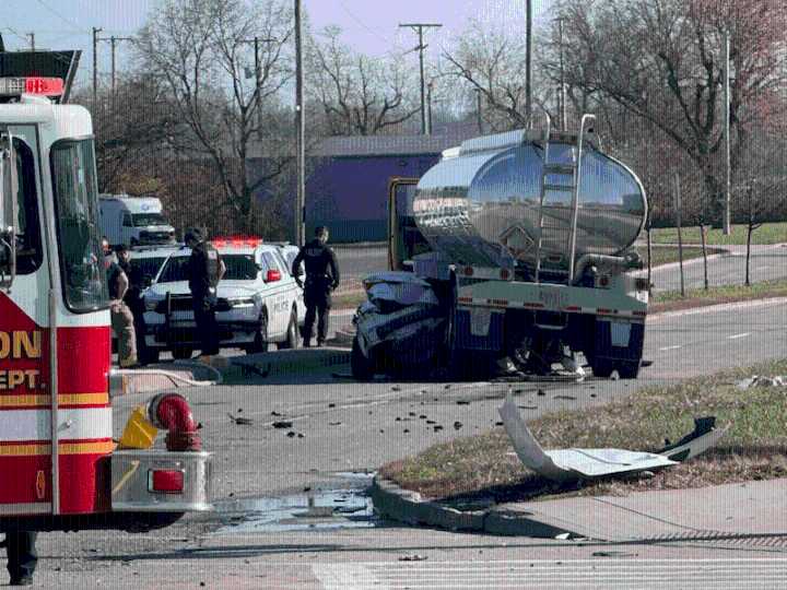 Coroner identifies woman killed in Dayton crash Saturday