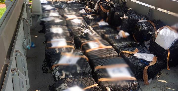 Aseguran 2.5 toneladas de cocaína en costas de Michoacán