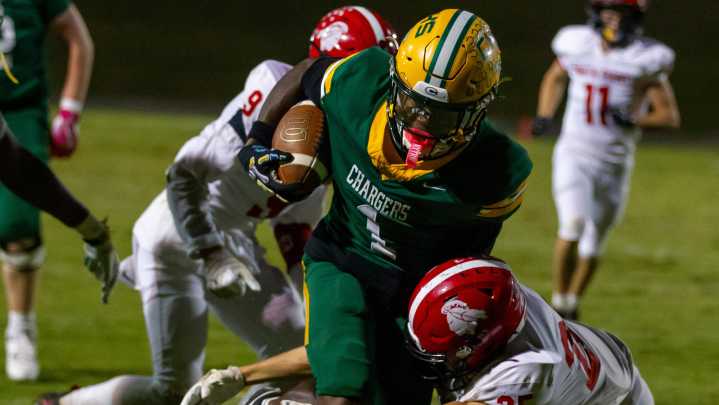 Crest-South Point football set for NCHSAA 5A West playoff matchup