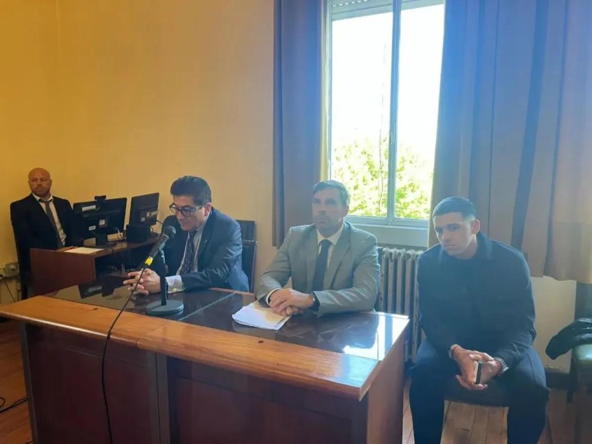 Condenan al futbolista Diego García por abuso sexual y seguirá detenido en su domicilio