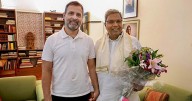 Delhi Siddaramaiah meets Rahul, no discussion on Karnataka politics